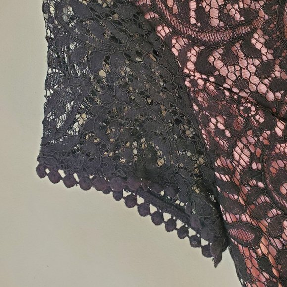 Forever 21 Black & Pink Floral Lace Dress Size Small - Picture 6 of 10